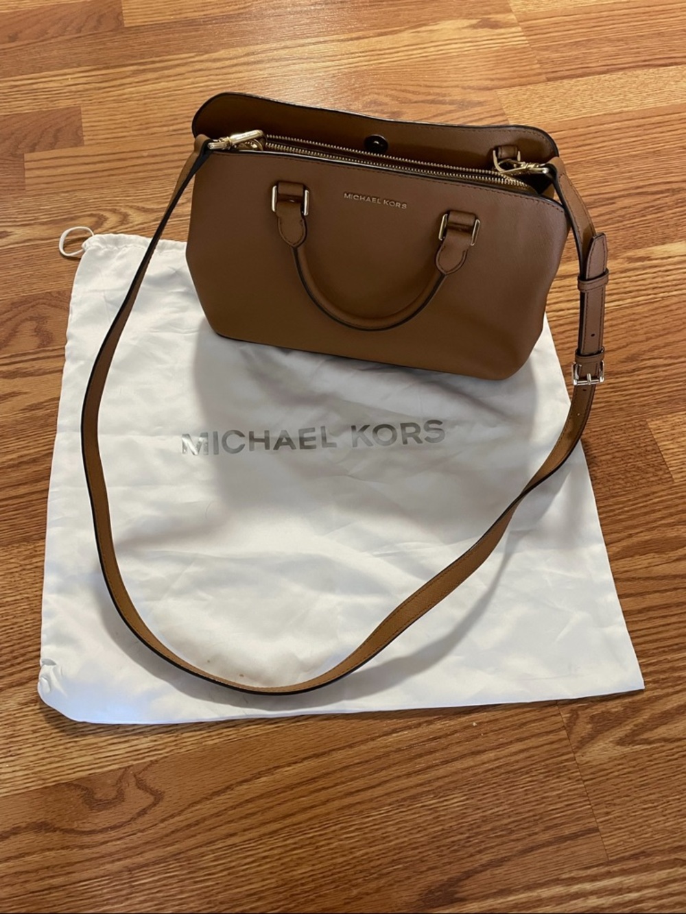 Michael Kors Savannah Leather Satchel Crossbody in Camel